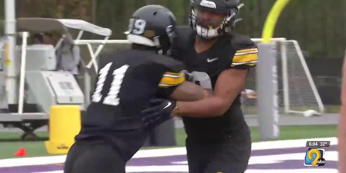 Iowa adjusts for highly-touted Tennessee freshman Nico Iamaleava in Citrus Bowl