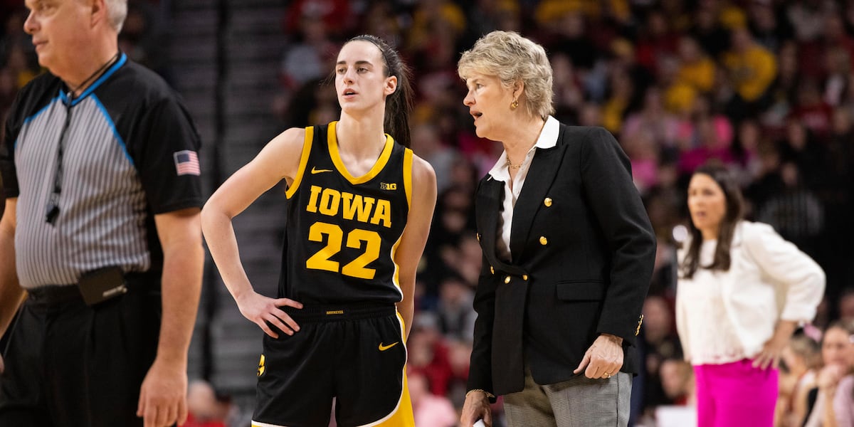 Iowa Hawkeyes Coach Brutally Rips Into Team After UCLA Loss Iowa Hawkeyes coach Lisa Bluder named to Coach of the Year watch list