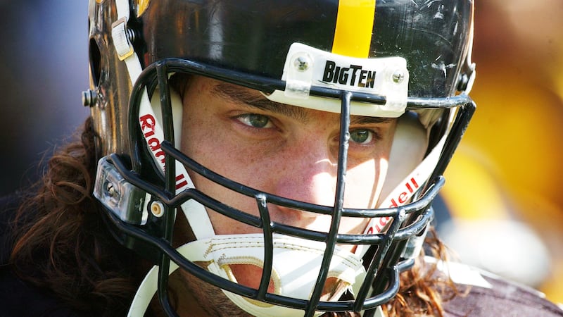 Iowa offensive tackle Robert Gallery waits to walk onto the field before Iowa's game against...