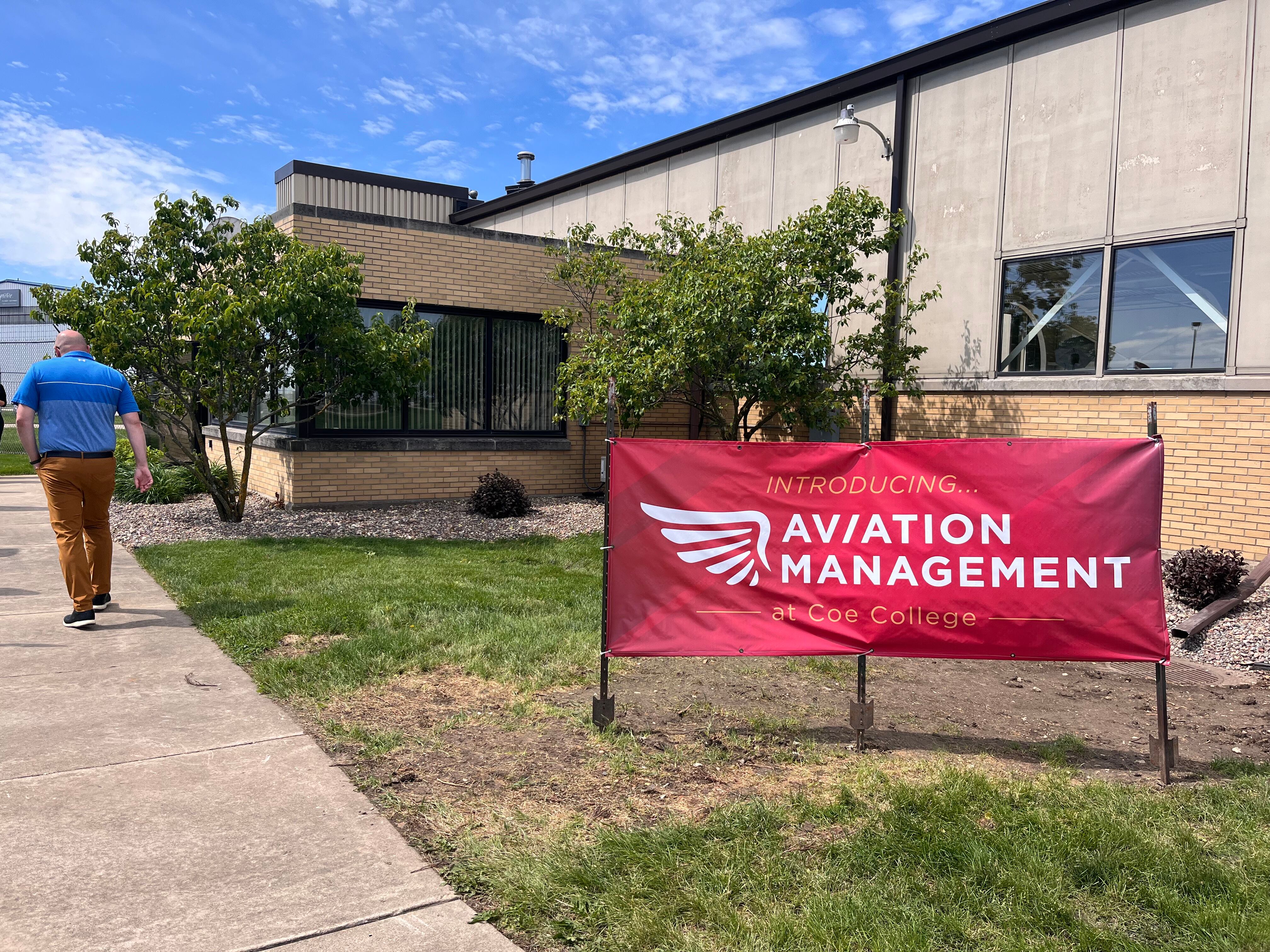 Coe College announces Aviation Management, Flight School partnership with Eastern Iowa Airport - Vimarsana News